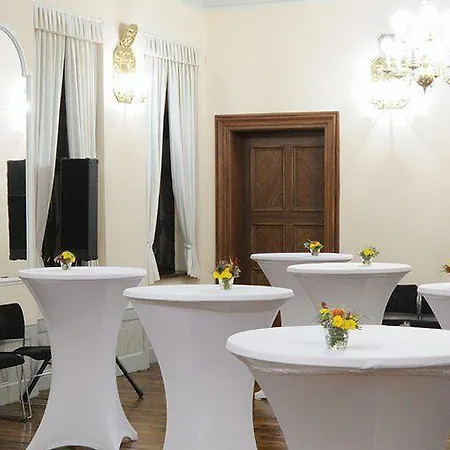 Townhouse Ξενοδοχείο με διαμερίσματα Λειψία