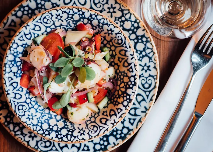 Townhouse Aparthotel 4*