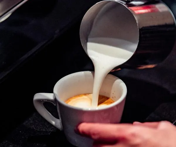 Townhouse Aparthotel 4*