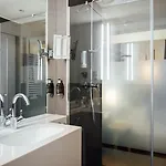 Townhouse 4*
