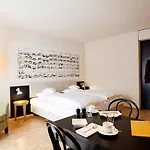 Townhouse Lägenhetshotell 4*