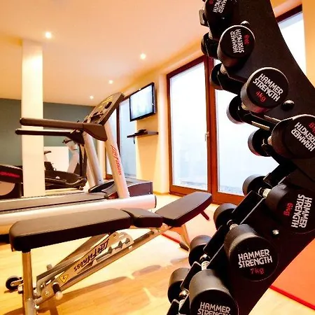 Townhouse 4*