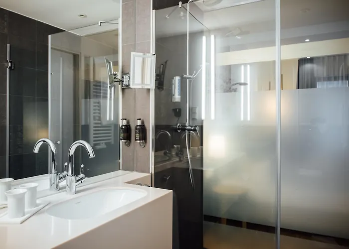 Townhouse 4*