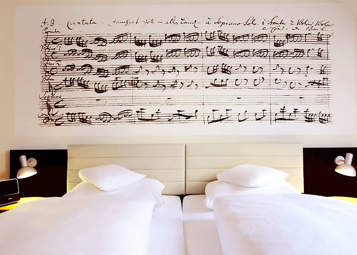 Townhouse لبسيا