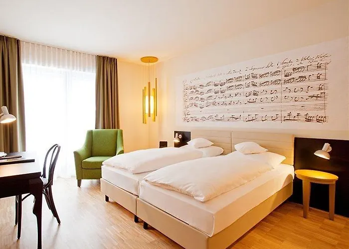 Townhouse لبسيا